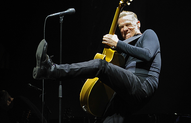 Bryan Adams at Verizon Wireless Amphitheatre at Encore Park